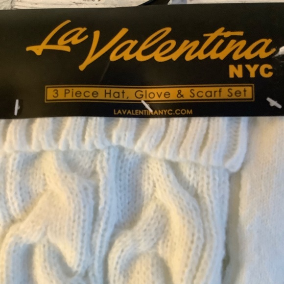 La Valentina NYC 3 Pc Hat, Glove & Scarf Set - Picture 2 of 3